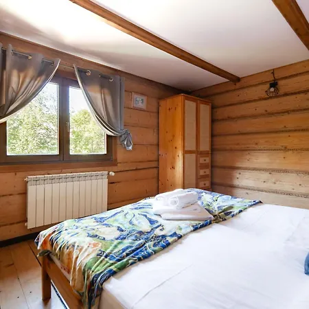 Marta Apartament *