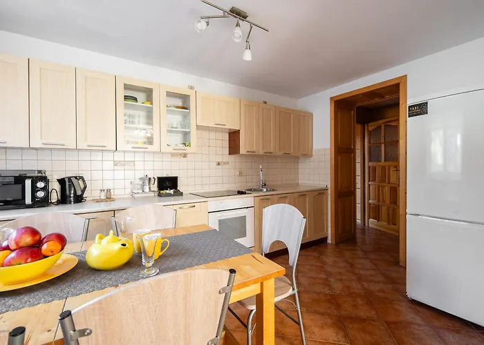 Marta דירה זקופאנה